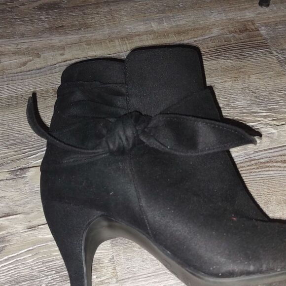 Metro 7 Knotty black side zipper black heeled ankle boot Sz 8 EUC - Picture 6 of 8